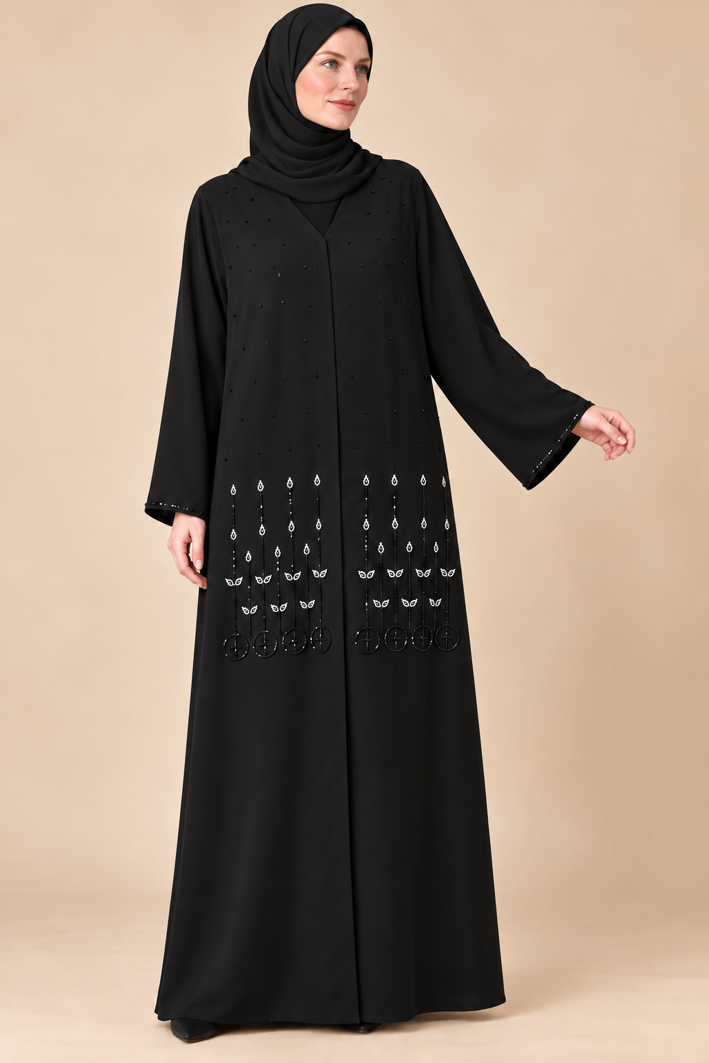 Abaya Bourgeons — Noir — vue portée de face, broderies et manches visibles
