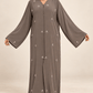 Abaya Rosée — Gris — animation haute définition des manches et broderies